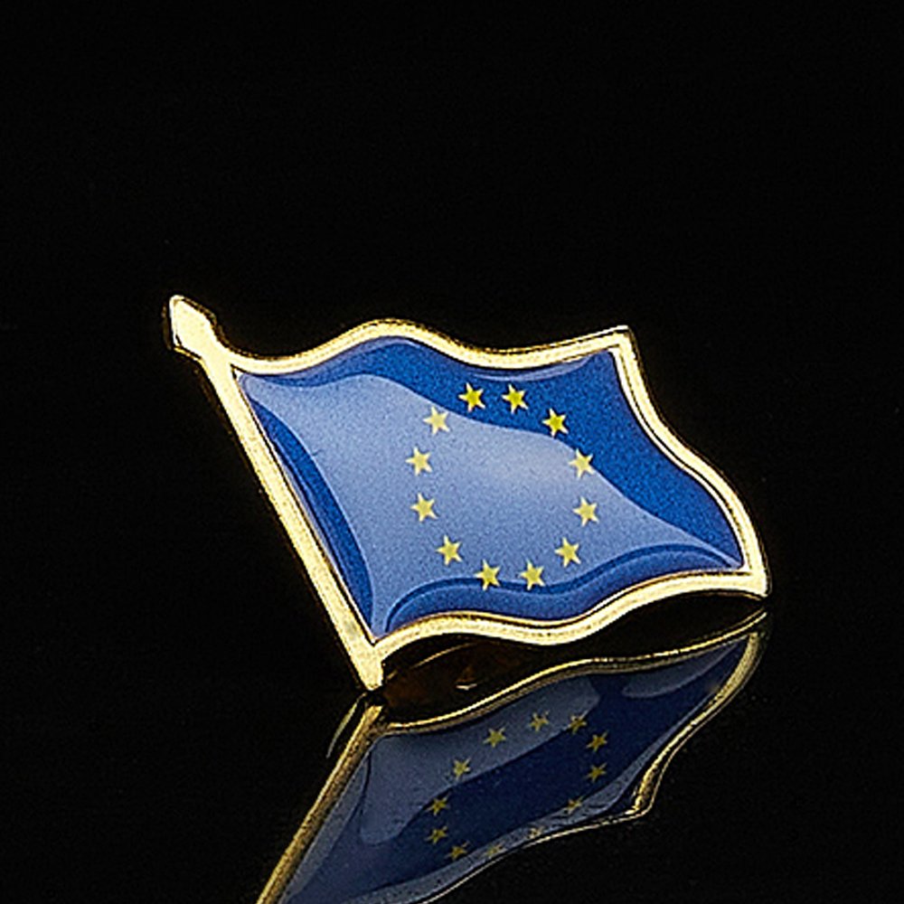 Insignia de patriotismo de la  - Travel Accessories For Europe reseña y precio